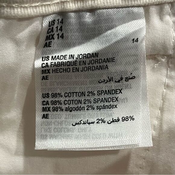 NWT Style & Co High Rise Straight Leg Mom Jeans Sunshine Light Size 14 - Picture 8 of 10